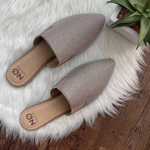 NO PARKING | Rhinestone/Crystal Pointed Toe Slip On Mules | Size 10 - Picture 3 of 12